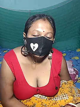 Snapshot of Hotty-rosni chatting on 09-19-25, 10:58 Hotty-rosni online show from 09-19-25, 10:58