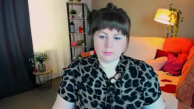 Snapshot of CrystaalStaar chatting on 05-31-26, 04:29 CrystaalStaar online show from 05-31-26, 04:29