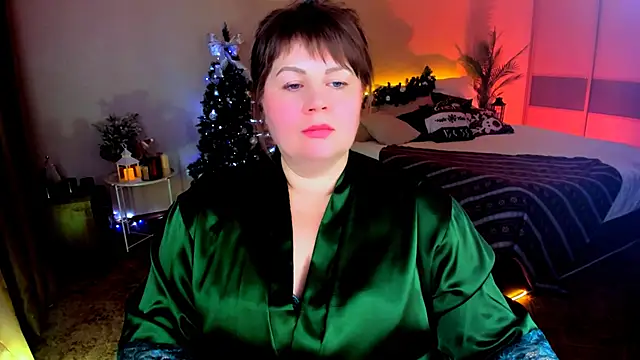 CrystaalStaar online show from 12-13-25, 08:04