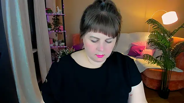 CrystaalStaar online show from 10-13-25, 07:26