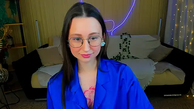 YourLovellyStory online show from 02-08-26, 04:26