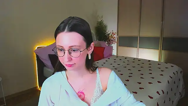 YourLovellyStory online show from 04-26-26, 12:35
