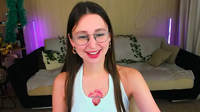 YourLovellyStory online show from 11-21-25, 05:23