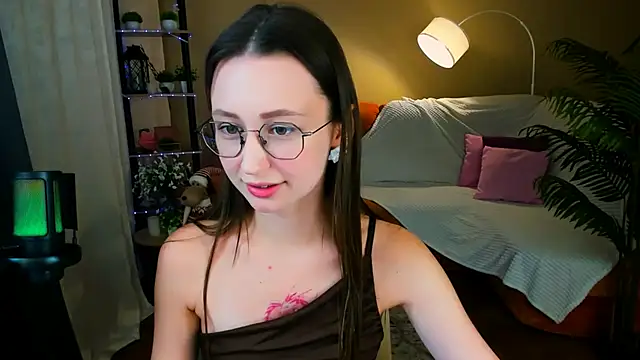 YourLovellyStory online show from 12-03-25, 04:17