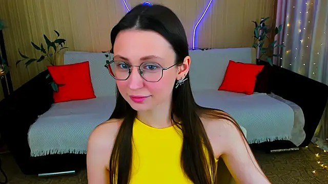 YourLovellyStory online show from 04-05-26, 04:35