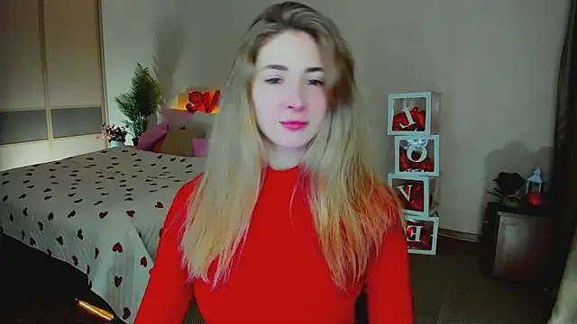 Snapshot of SensitiveSooul chatting on 02-14-26, 12:05 SensitiveSooul online show from 02-14-26, 12:05