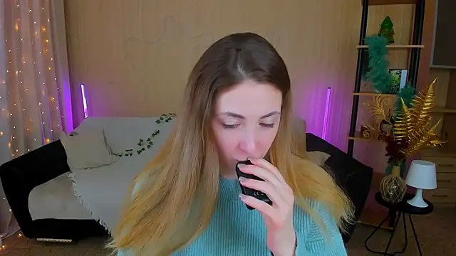 Snapshot of SensitiveSooul chatting on 01-18-26, 08:29 SensitiveSooul online show from 01-18-26, 08:29