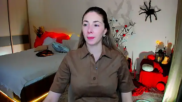 Snapshot of SensitiveSooul chatting on 10-25-25, 11:20 SensitiveSooul online show from 10-25-25, 11:20