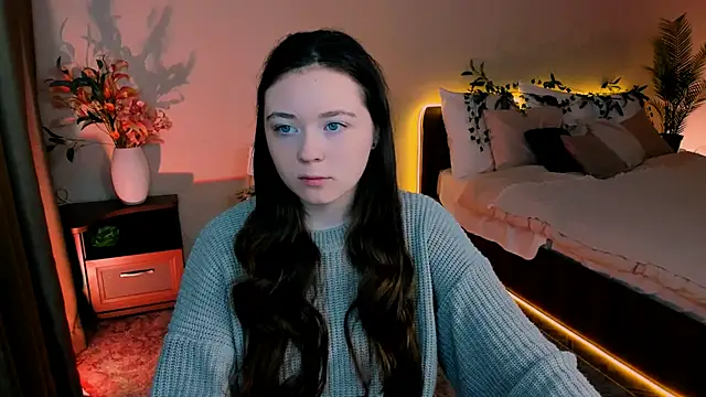 AlluringLookk online show from 09-14-25, 03:18