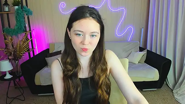 AlluringLookk online show from 10-03-25, 06:20