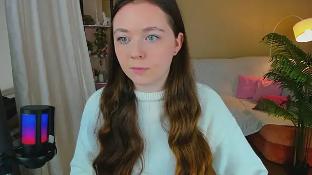 AlluringLookk online show from 10-15-25, 12:24