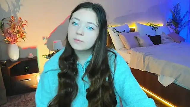 AlluringLookk online show from 10-19-25, 04:37