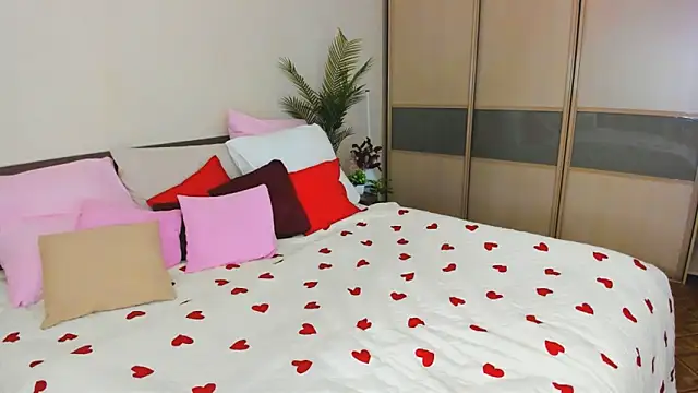 AlluringLookk online show from 03-20-26, 12:39