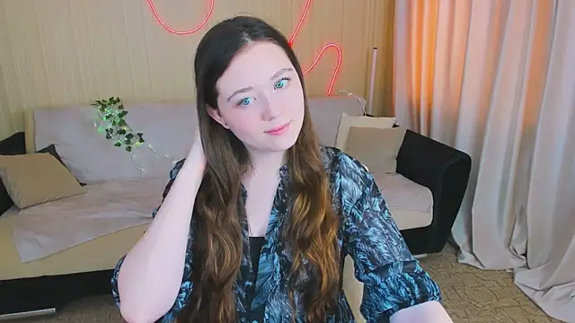 AlluringLookk online show from 10-08-25, 12:28