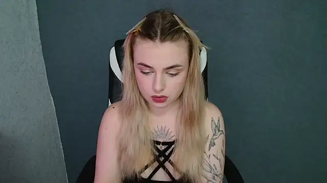 AngelicaHollywood online show from 09-28-25, 09:11