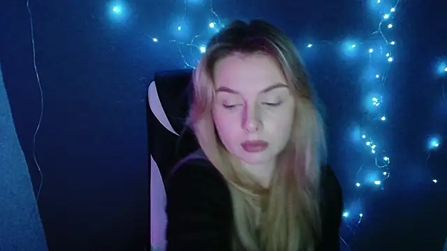 AngelicaHollywood online show from 11-20-25, 07:58