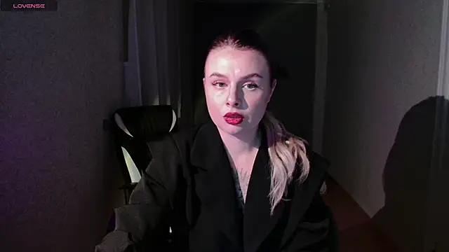 Snapshot of AngelicaHollywood chatting on 06-03-26, 08:13 AngelicaHollywood online show from 06-03-26, 08:13