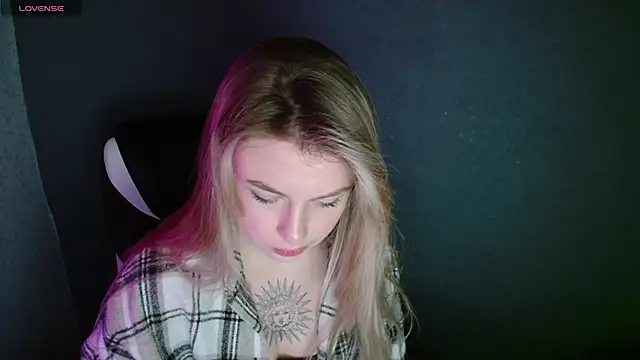 AngelicaHollywood online show from 11-02-25, 10:26