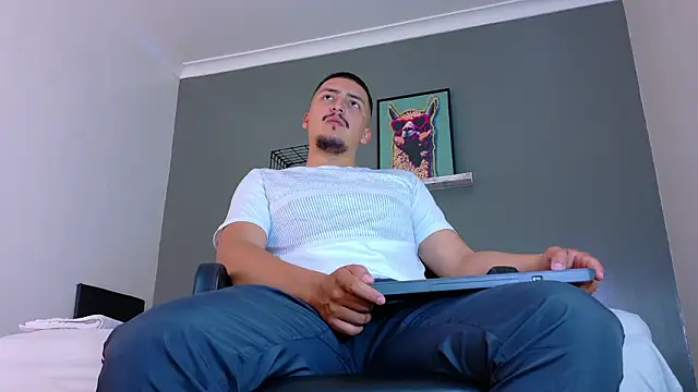 MrFox   online show from 03-09-26, 06:11