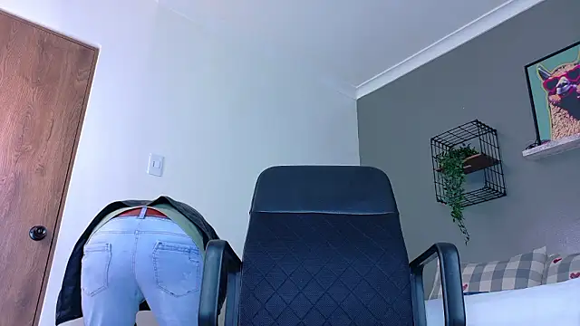 MrFox   online show from 03-13-26, 10:37