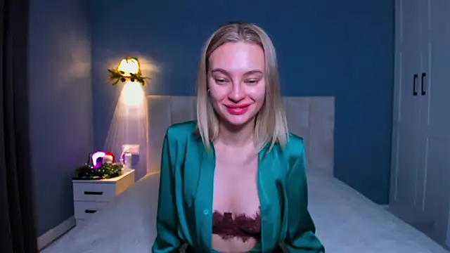 Snapshot of OliviaReece chatting on 01-15-26, 05:55 OliviaReece online show from 01-15-26, 05:55