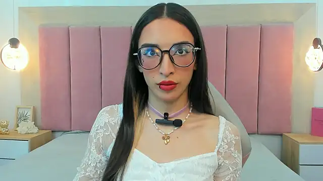 Emilia Bons online show from 02-13-26, 08:53