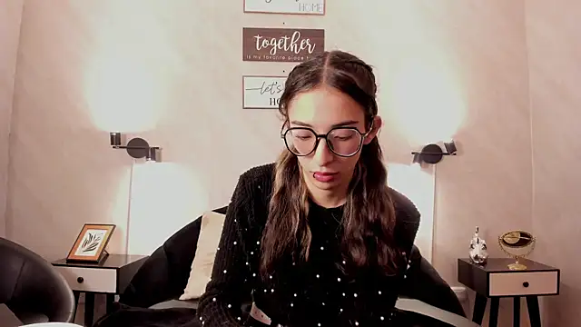 Emilia Bons online show from 01-16-26, 01:37