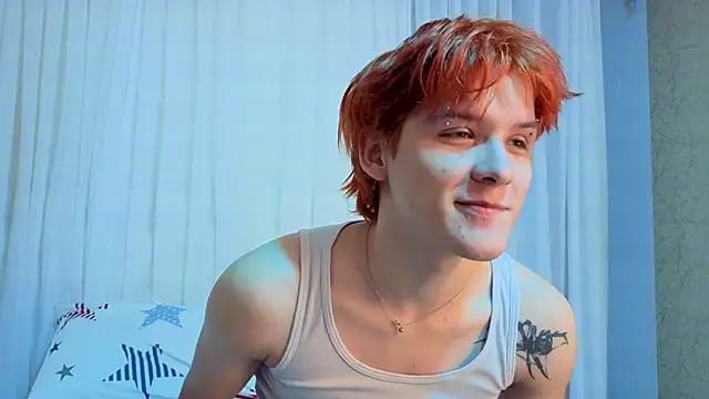 Snapshot of oliver_big19 chatting on 09-27-25, 11:49 oliver big19 online show from 09-27-25, 11:49