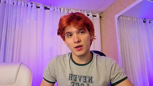 Snapshot of oliver_big19 chatting on 10-01-25, 11:36 oliver big19 online show from 10-01-25, 11:36