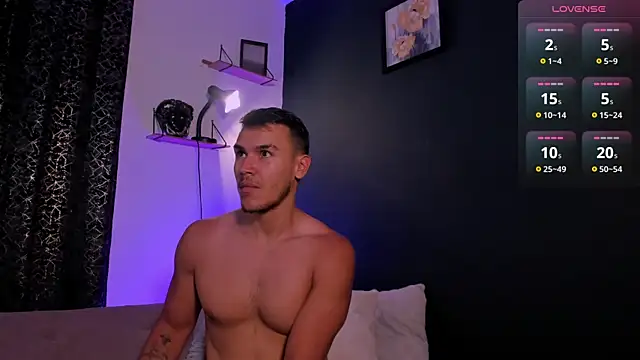 MarkSantozz online show from 04-07-26, 09:16