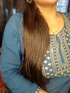 Snapshot of officialbhabhi chatting on 09-10-25, 06:01 officialbhabhi online show from 09-10-25, 06:01