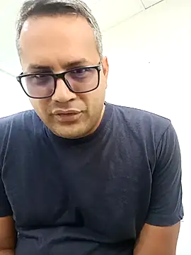 Snapshot of geimos36 chatting on 10-18-25, 06:32 geimos36 online show from 10-18-25, 06:32