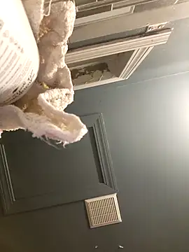 chocolate bella online show from 11-29-25, 05:29