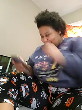 chocolate bella online show from 03-16-26, 09:50