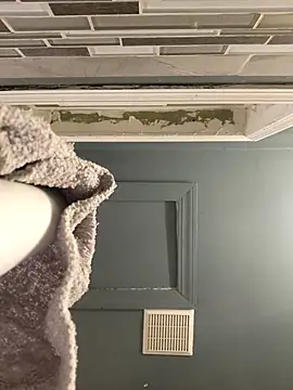 chocolate bella online show from 10-24-25, 02:32