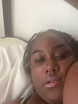 Cocomamii1 online show from 02-13-26, 09:48