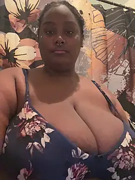 Cocomamii1 online show from 06-12-26, 03:48