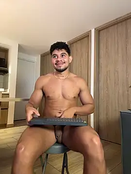 austin spears  online show from 06-19-26, 03:23