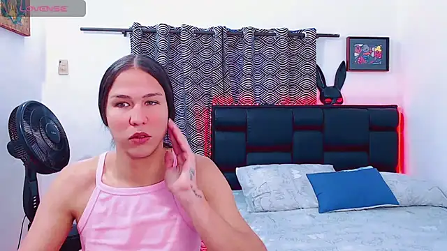 Snapshot of Azley_sweet chatting on 04-15-26, 03:16 Azley sweet online show from 04-15-26, 03:16