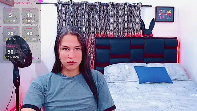 Snapshot of Azley_sweet chatting on 04-09-26, 01:17 Azley sweet online show from 04-09-26, 01:17