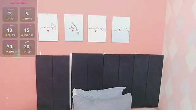 Snapshot of curvybrunnett chatting on 03-26-26, 01:09 curvybrunnett online show from 03-26-26, 01:09