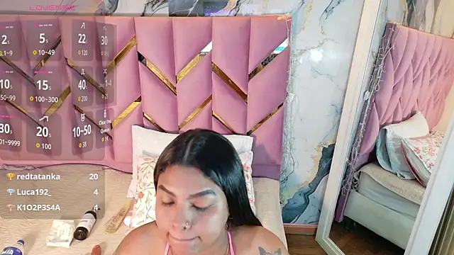 curvybrunnett online show from 10-18-25, 02:46