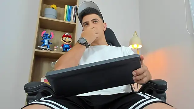 Mikecooper online show from 04-08-26, 11:50