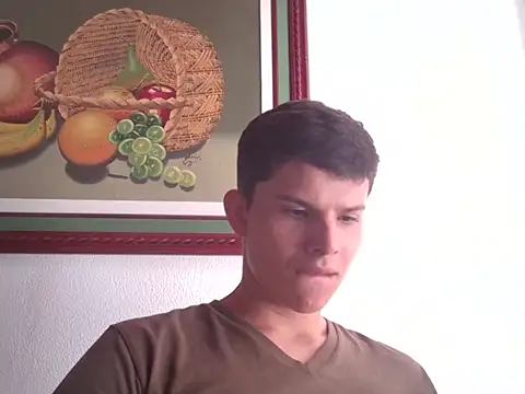 Snapshot of Tused11 chatting on 10-22-25, 03:00 Tused11 online show from 10-22-25, 03:00