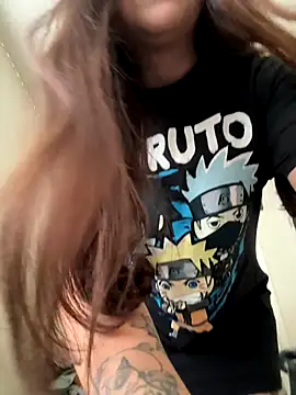 CharmingMaddie online show from 11-18-25, 05:38