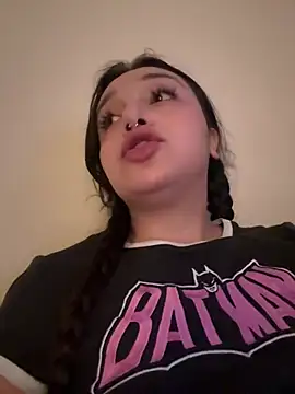 CharmingMaddie online show from 05-23-26, 05:06