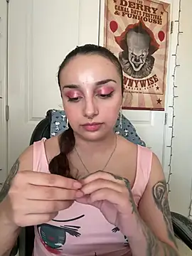 CharmingMaddie online show from 03-09-26, 10:13