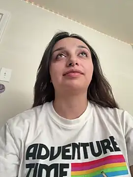CharmingMaddie online show from 05-15-26, 05:44