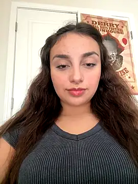 CharmingMaddie online show from 10-04-25, 04:30