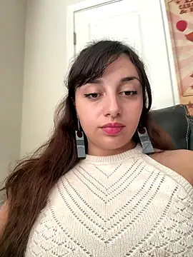 CharmingMaddie online show from 10-31-25, 03:52